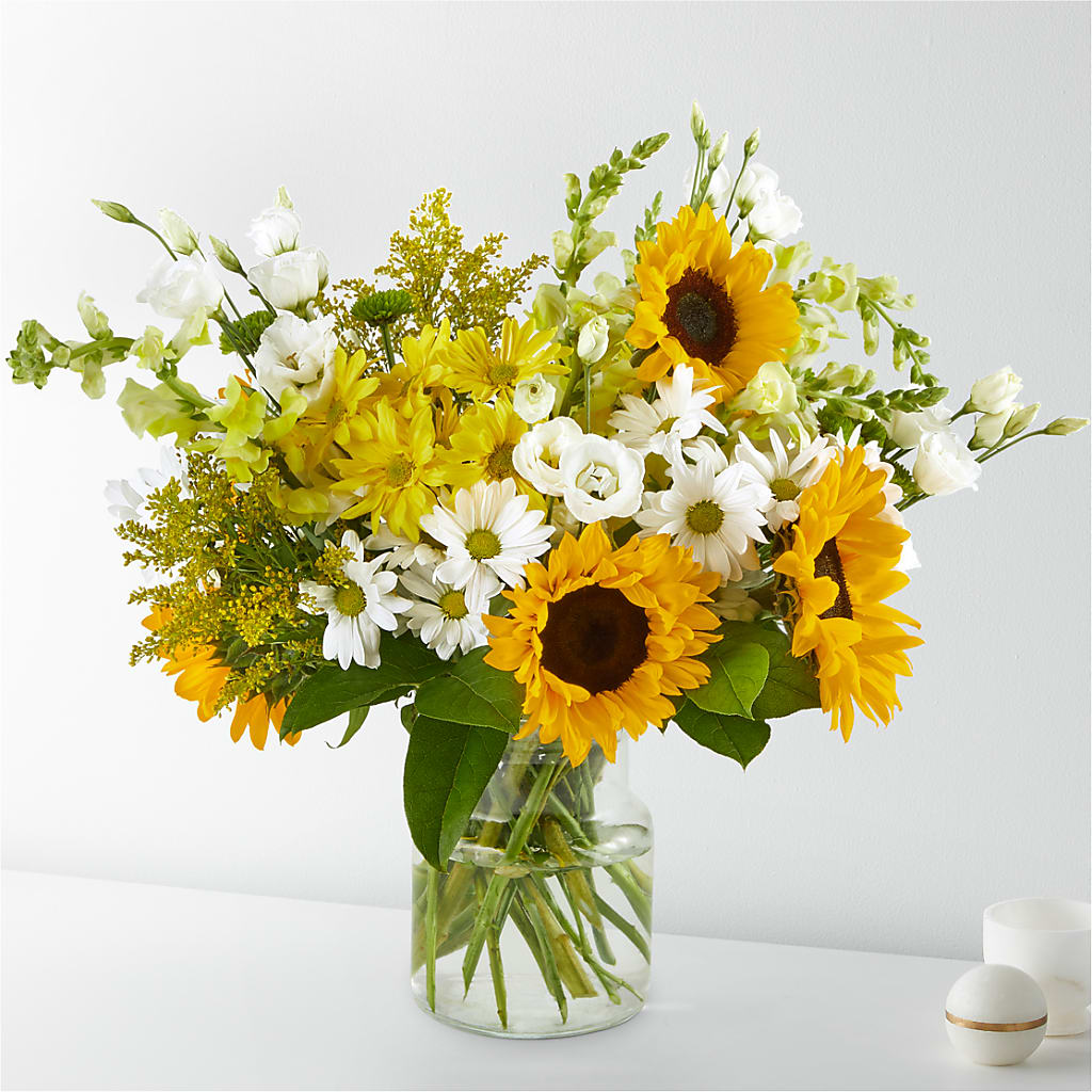 Hello Sunshine Bouquet – Waddington Blooms, Waddington NY