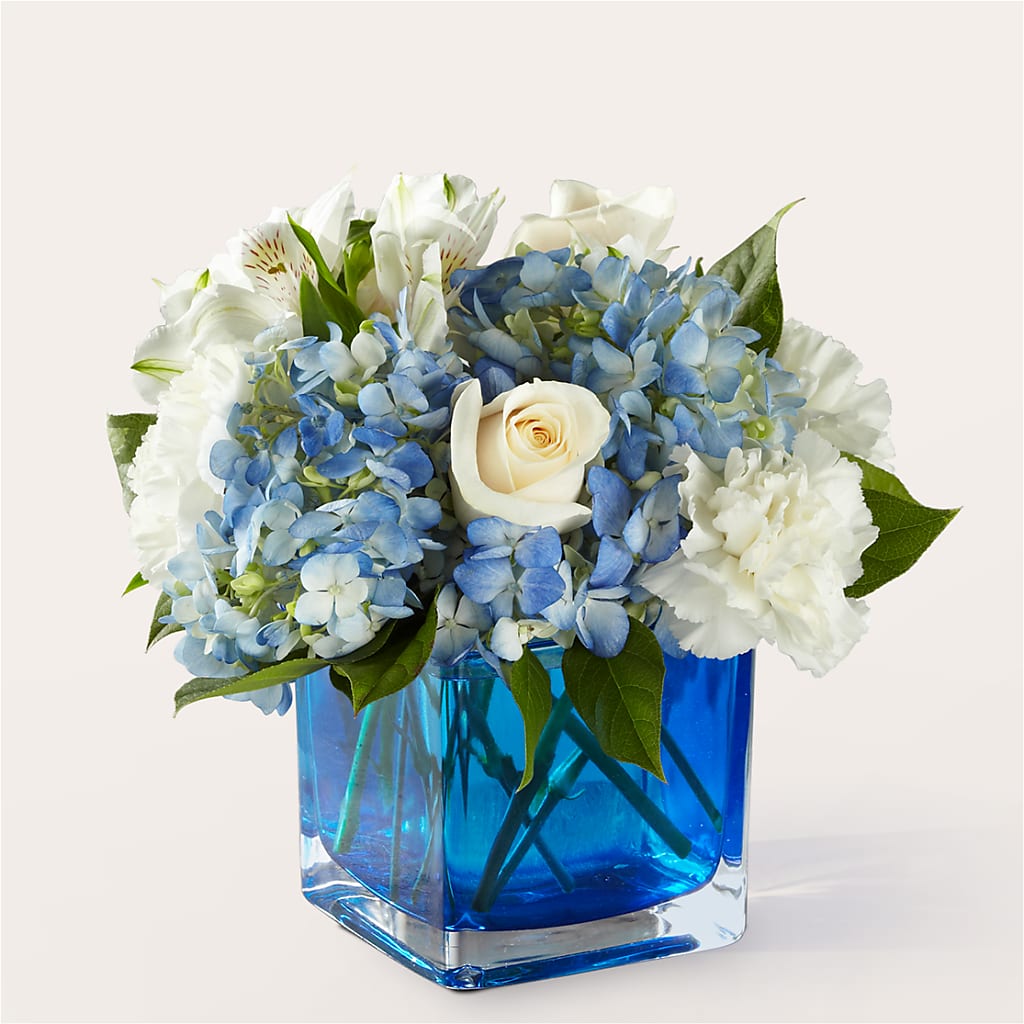 Soothing Waters Bouquet – Waddington Blooms, Waddington NY