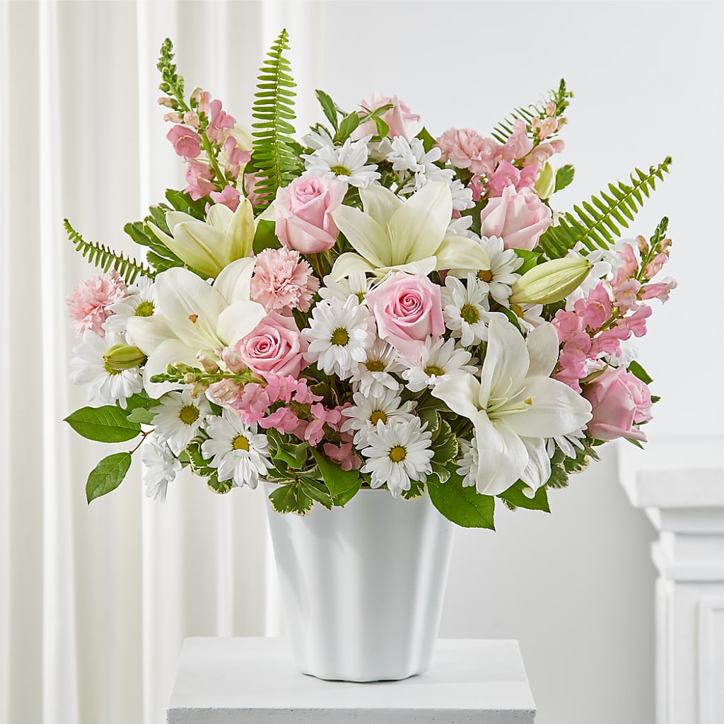 Soft Touch Tabletop Basket – Waddington Blooms, Waddington NY