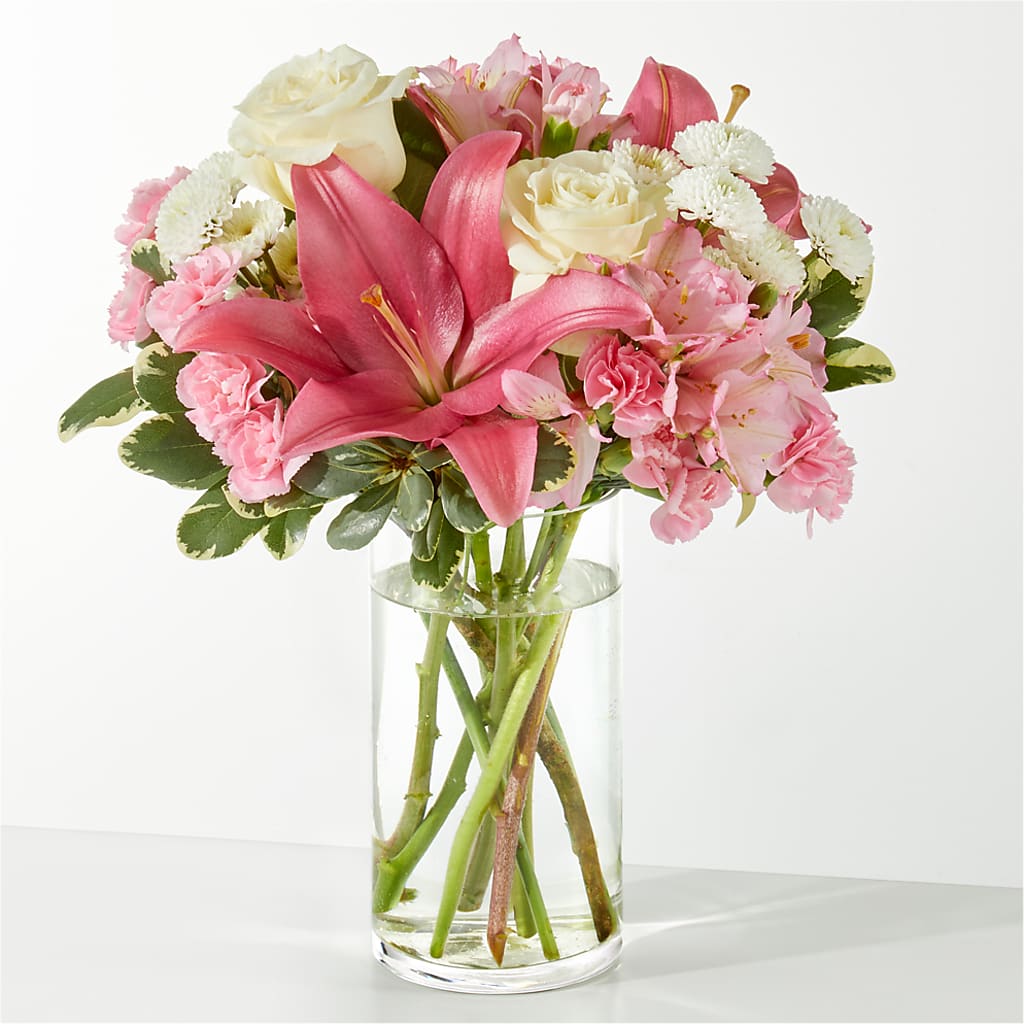 Piece of Cake Bouquet – Waddington Blooms, Waddington NY