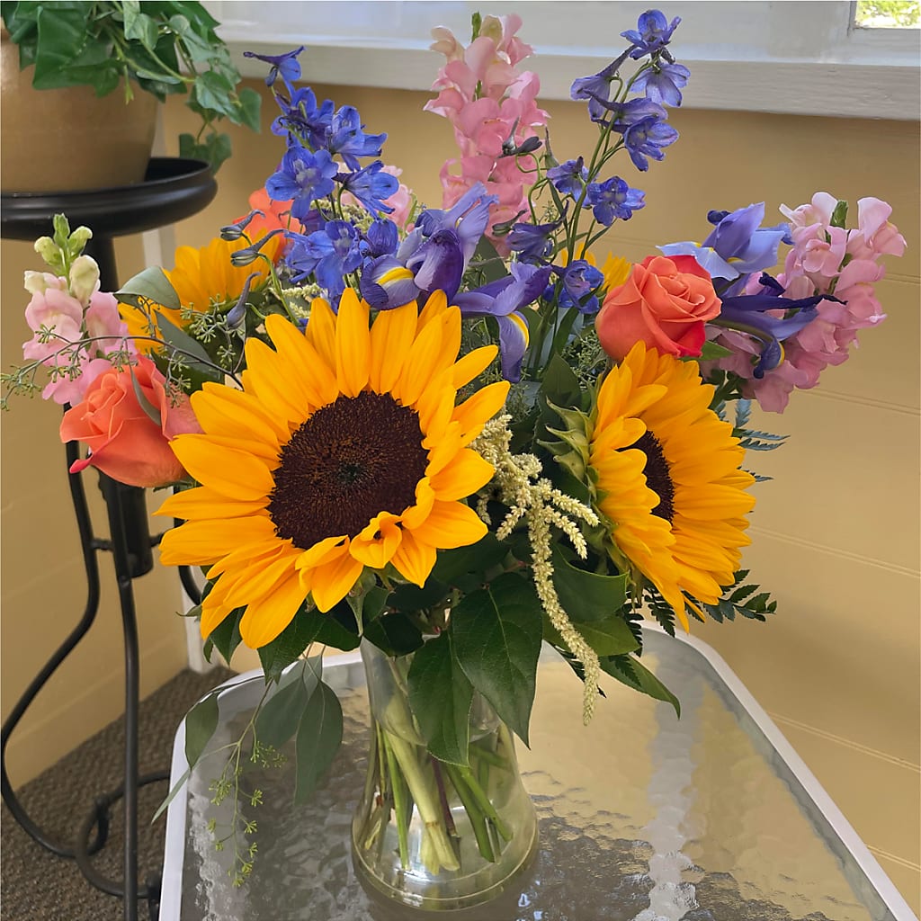 Rays of Life Bouquet –  Waddington Blooms, Waddington NY